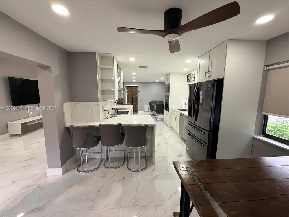 6710 SW 10th Ct North Lauderdale, FL 33068