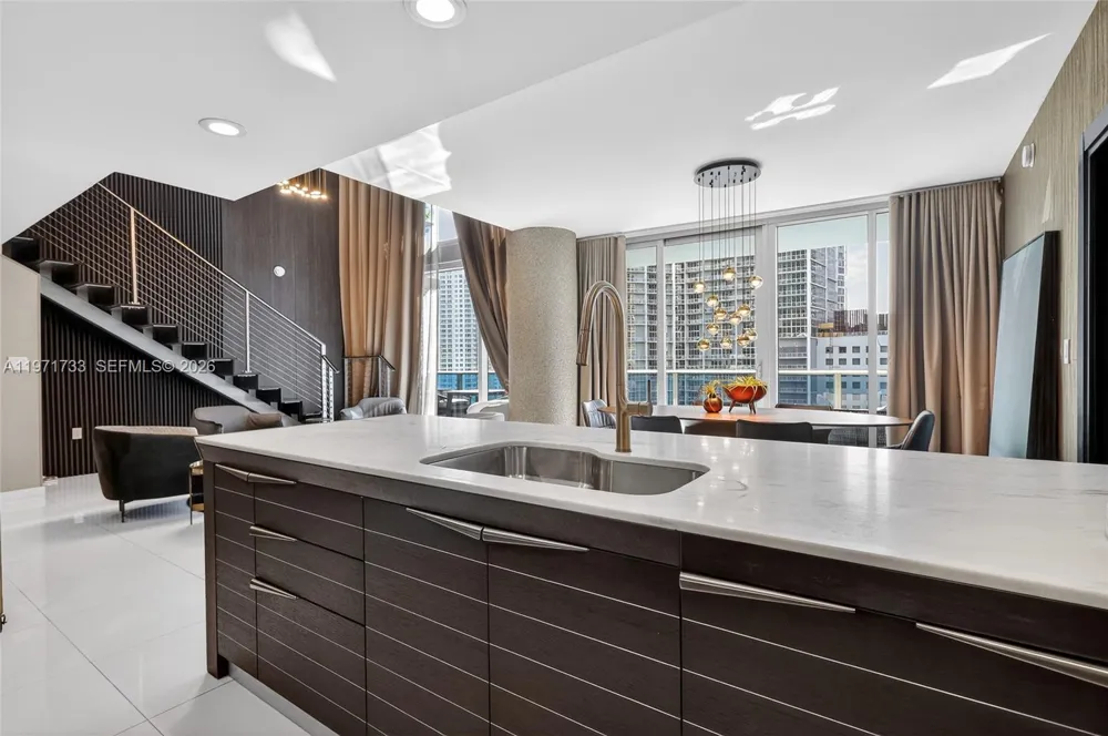 200 Biscayne Boulevard Way #1108 Miami, FL 33131