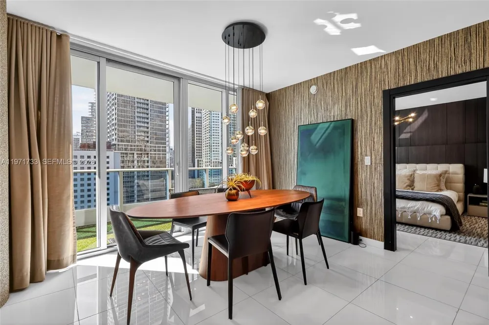 200 Biscayne Boulevard Way #1108 Miami, FL 33131