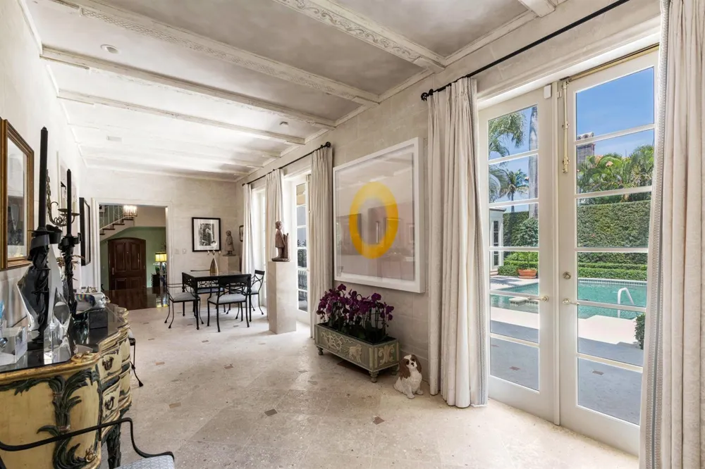 198 Via Marina Palm Beach, FL 33480