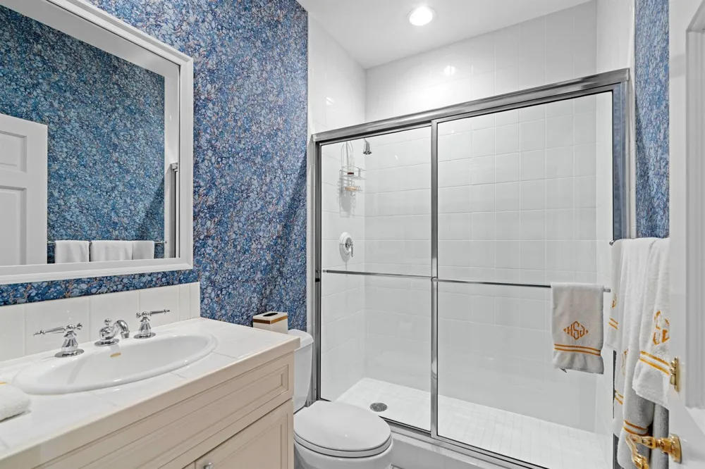 198 Via Marina Palm Beach, FL 33480