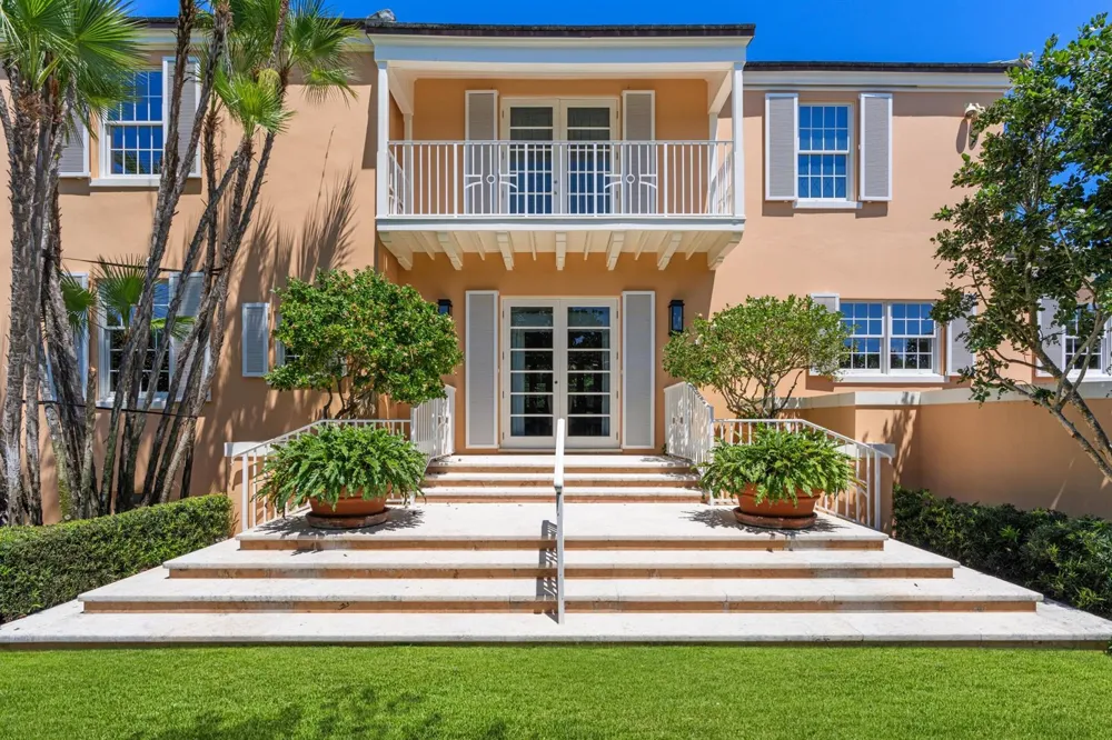 198 Via Marina Palm Beach, FL 33480