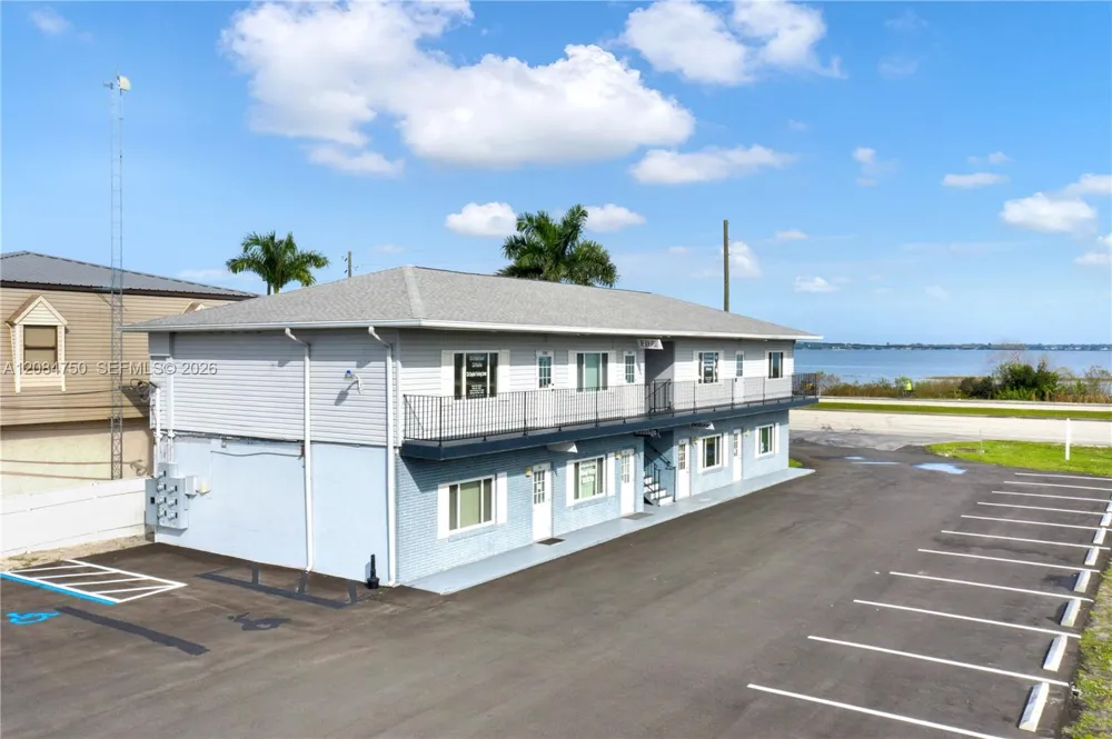 1241 US HWY 27 S Sebring, FL 33870