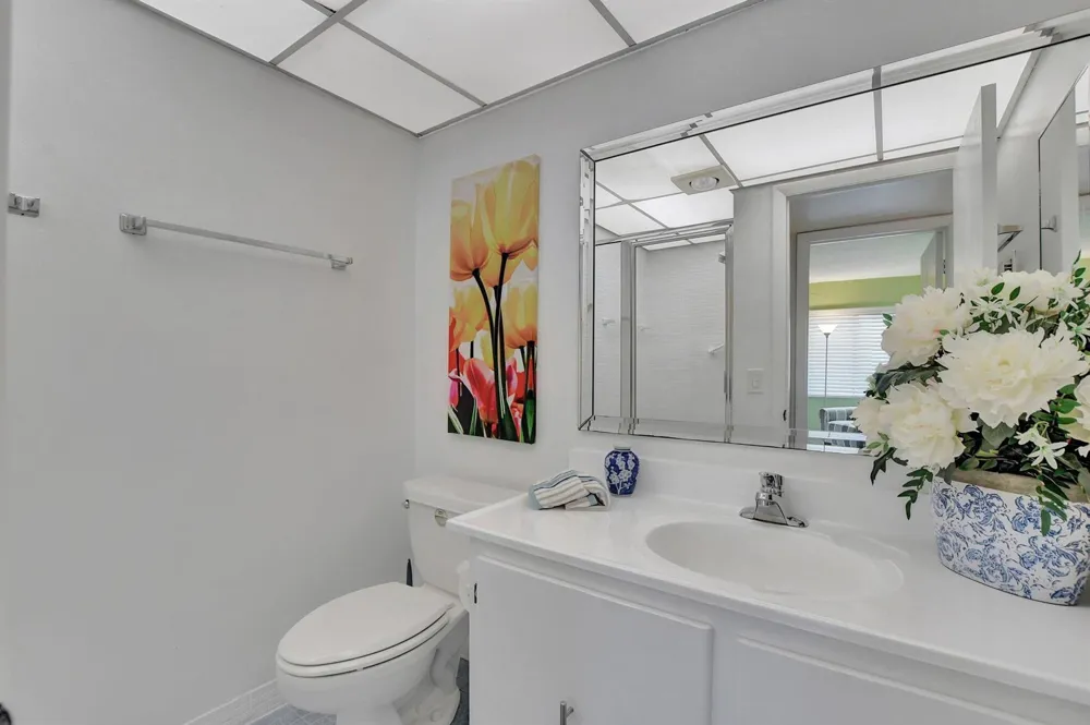 204 Burgundy E Delray Beach, FL 33484