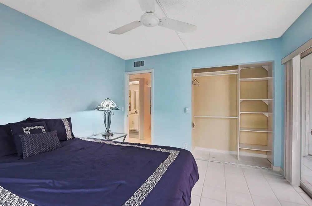 204 Burgundy E Delray Beach, FL 33484
