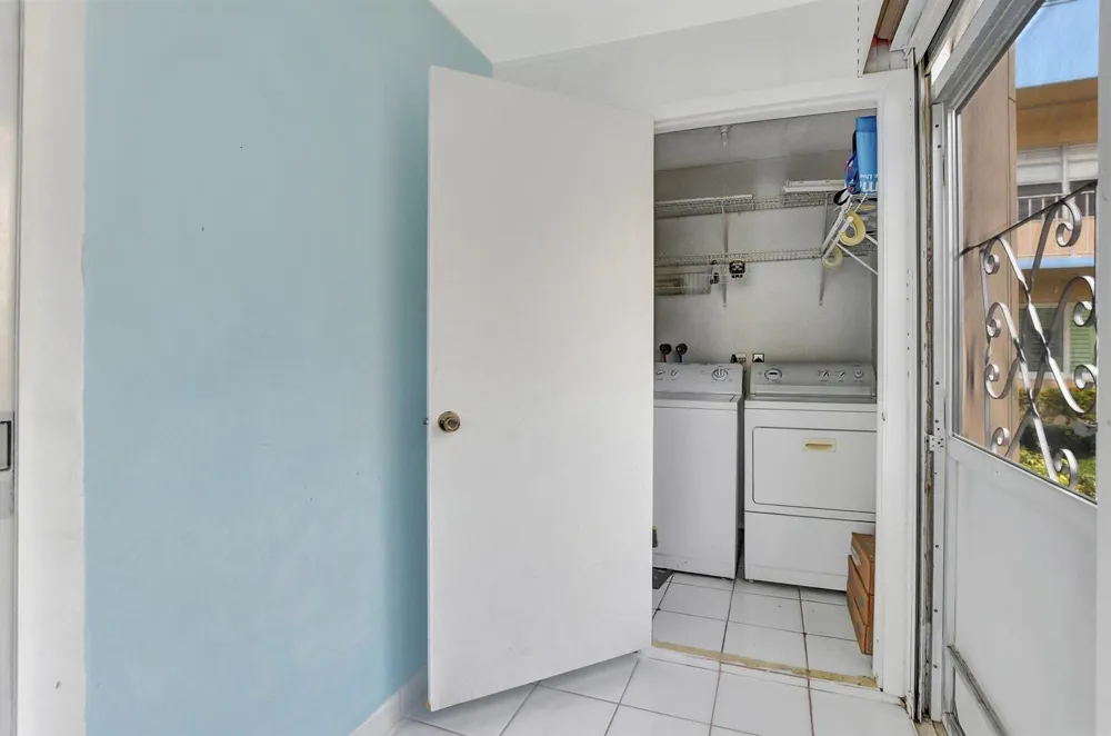 204 Burgundy E Delray Beach, FL 33484