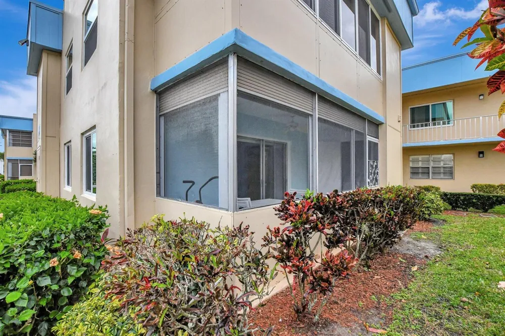 204 Burgundy E Delray Beach, FL 33484