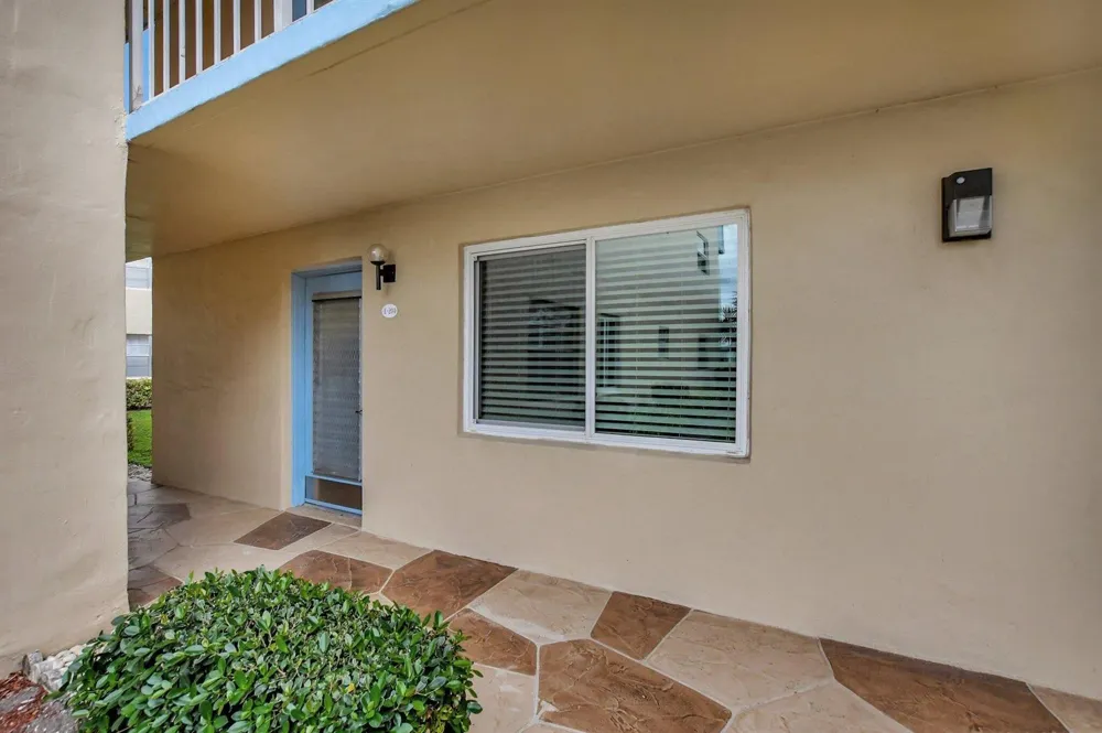 204 Burgundy E Delray Beach, FL 33484