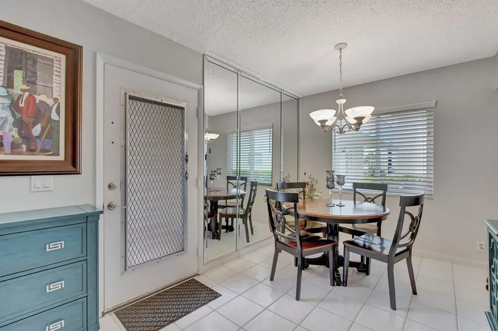 204 Burgundy E Delray Beach, FL 33484
