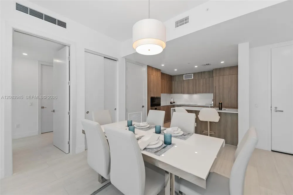 17550 Collins Ave #1403 Sunny Isles Beach, FL 33160