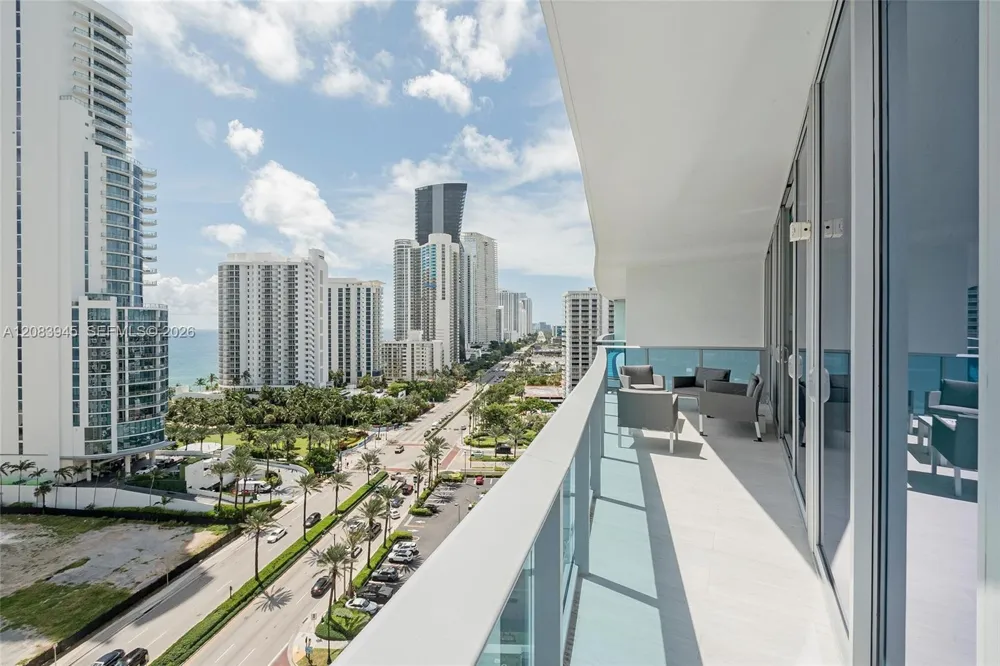 17550 Collins Ave #1403 Sunny Isles Beach, FL 33160