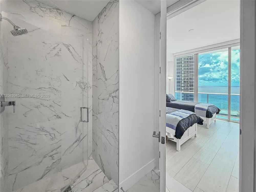 17550 Collins Ave #1403 Sunny Isles Beach, FL 33160