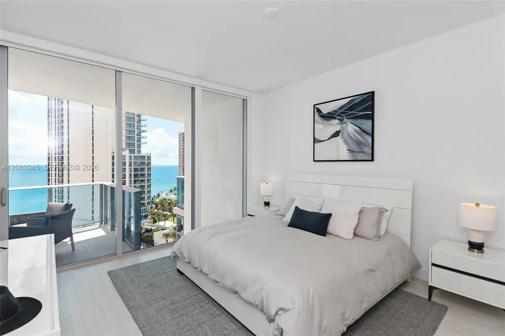 17550 Collins Ave #1403 Sunny Isles Beach, FL 33160