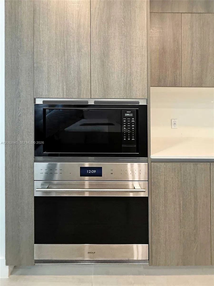 17550 Collins Ave #1403 Sunny Isles Beach, FL 33160