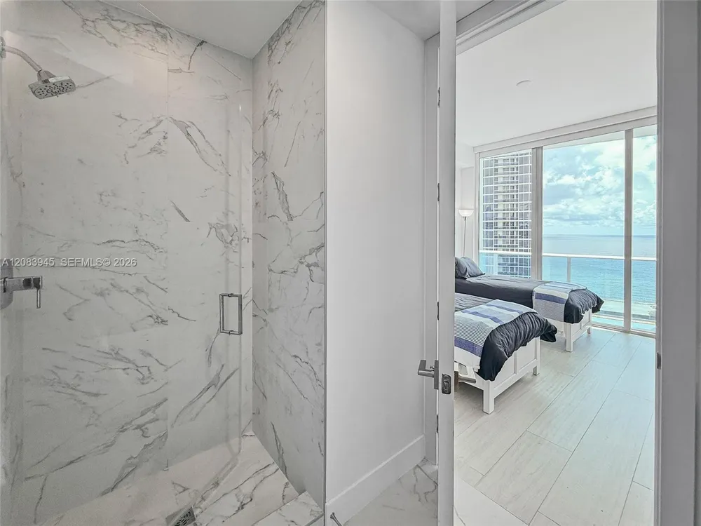 17550 Collins Ave #1403 Sunny Isles Beach, FL 33160