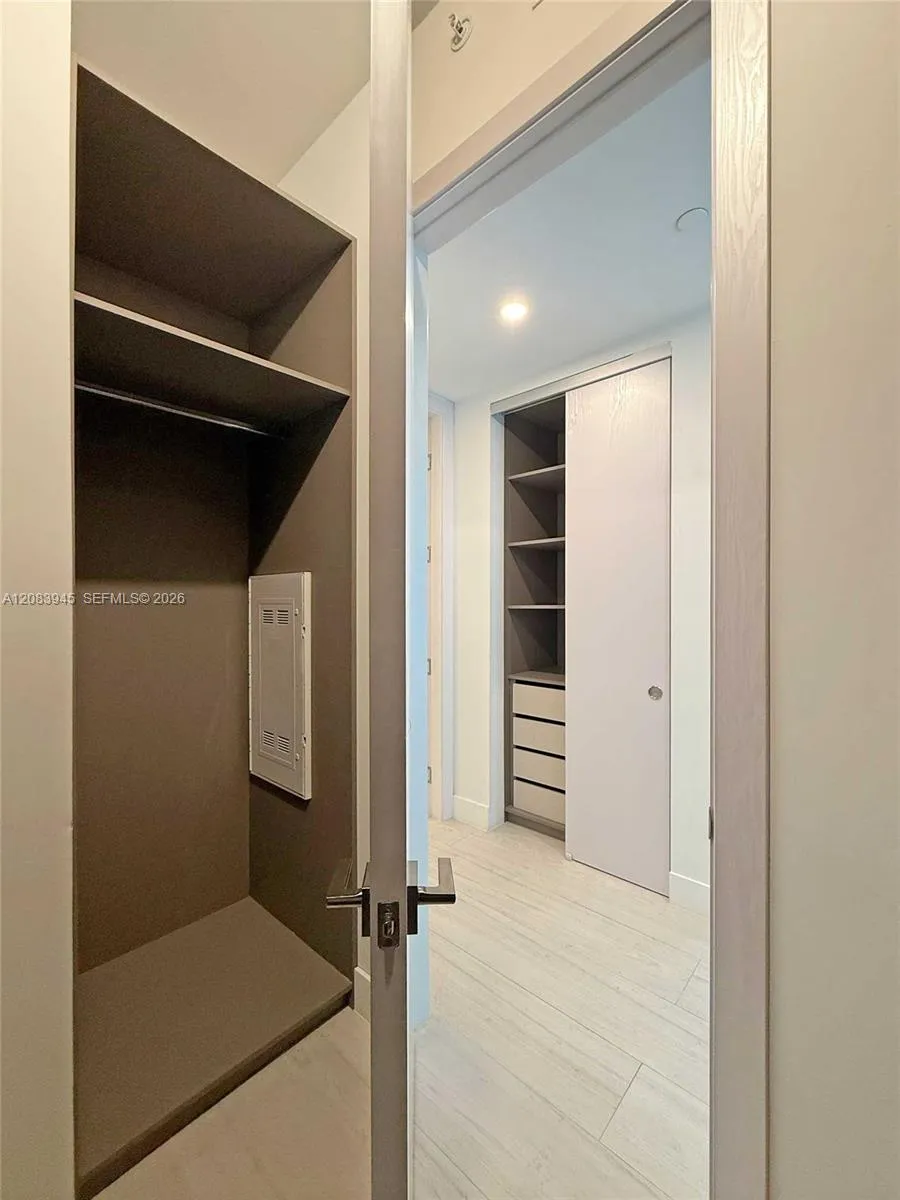 17550 Collins Ave #1403 Sunny Isles Beach, FL 33160