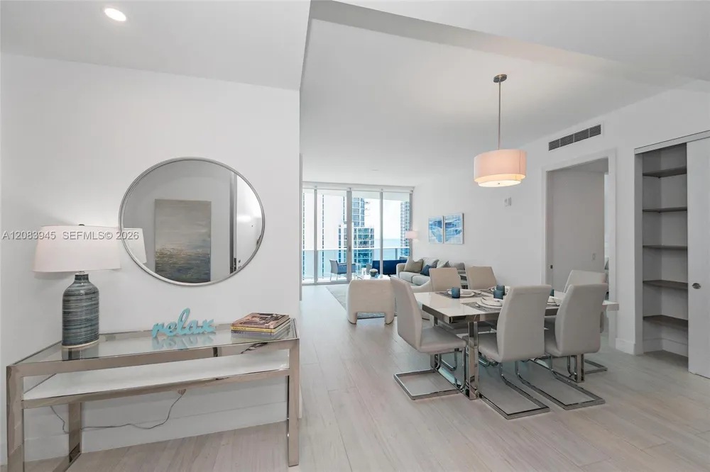17550 Collins Ave #1403 Sunny Isles Beach, FL 33160