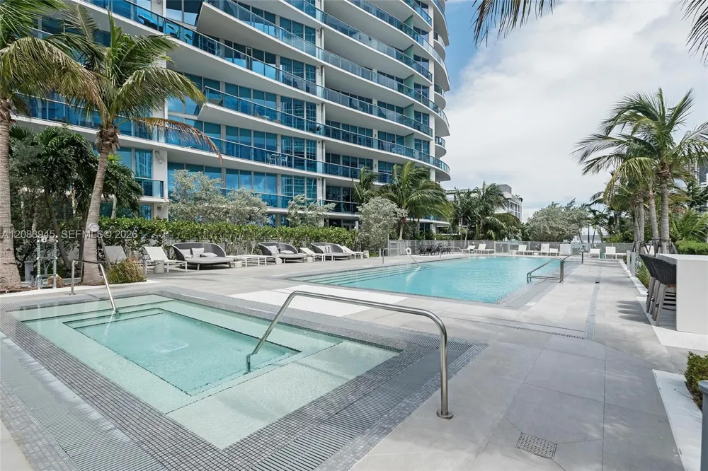 17550 Collins Ave #1403 Sunny Isles Beach, FL 33160