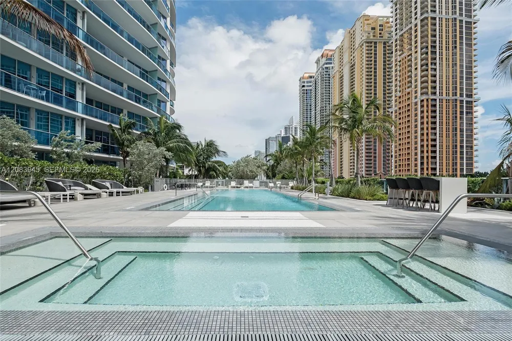 17550 Collins Ave #1403 Sunny Isles Beach, FL 33160