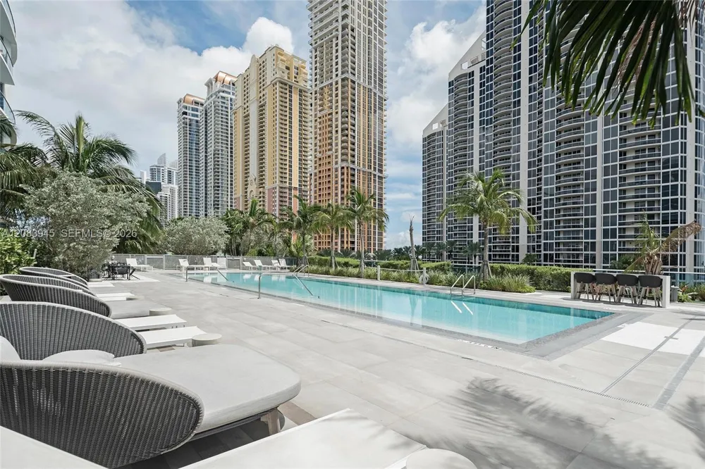 17550 Collins Ave #1403 Sunny Isles Beach, FL 33160