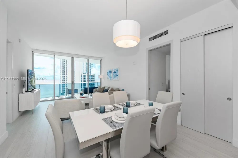17550 Collins Ave #1403 Sunny Isles Beach, FL 33160