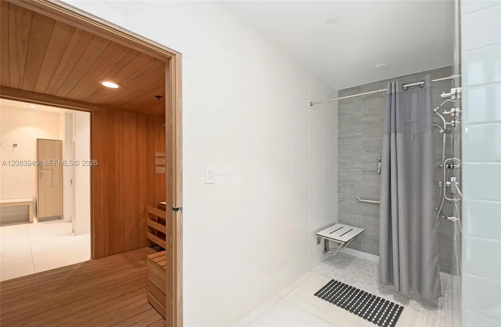 17550 Collins Ave #1403 Sunny Isles Beach, FL 33160