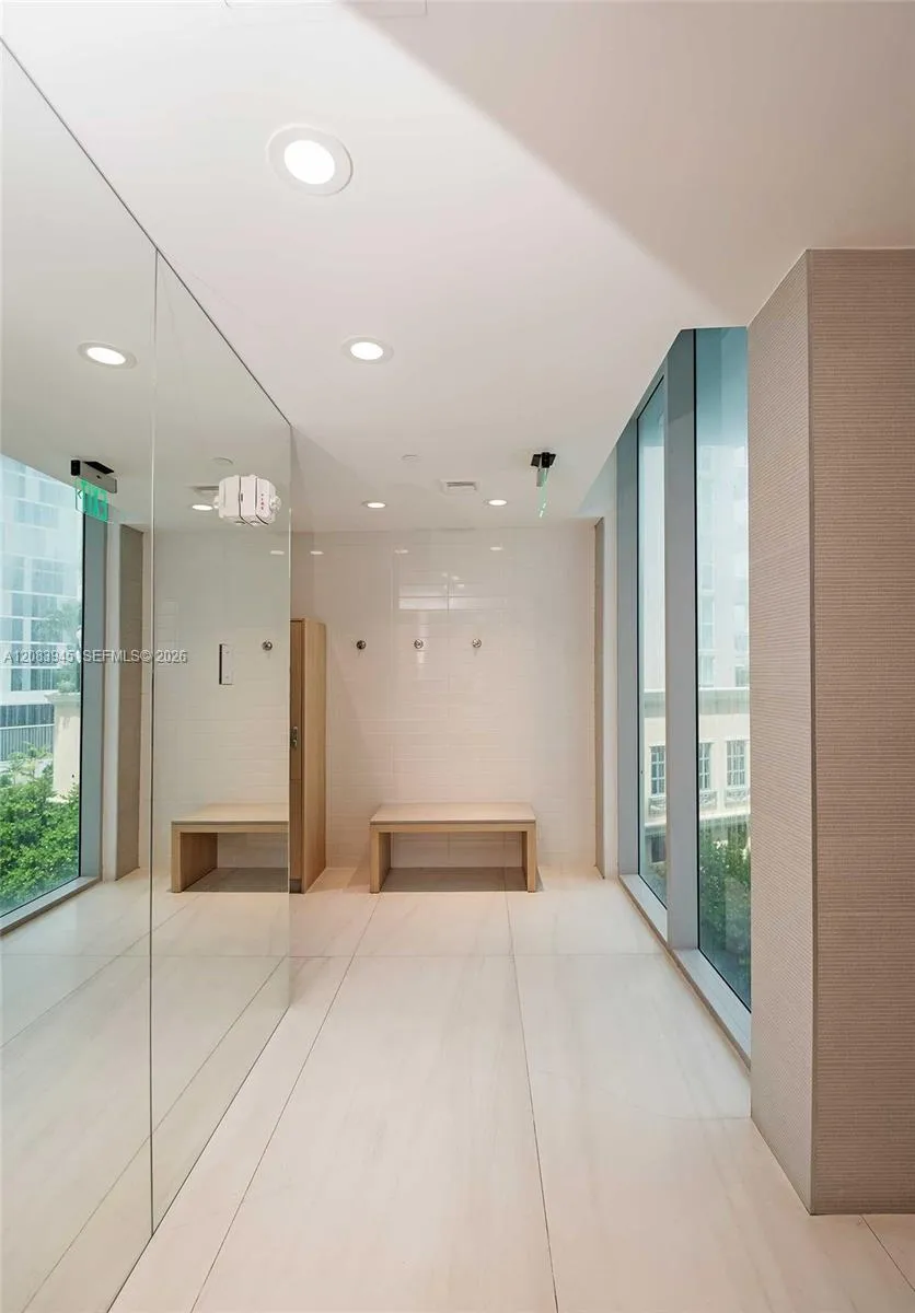 17550 Collins Ave #1403 Sunny Isles Beach, FL 33160