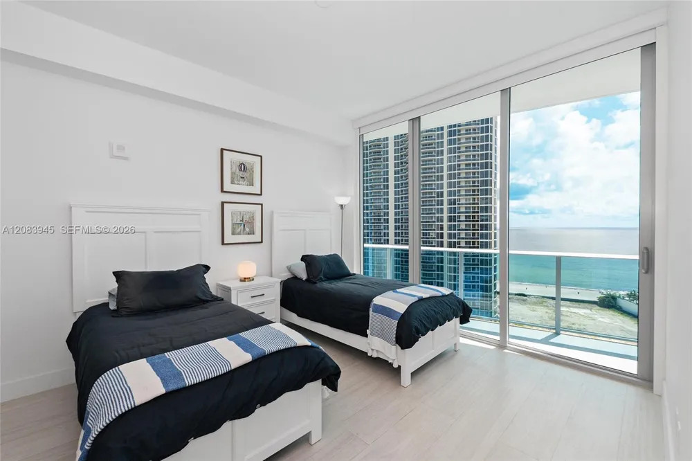17550 Collins Ave #1403 Sunny Isles Beach, FL 33160