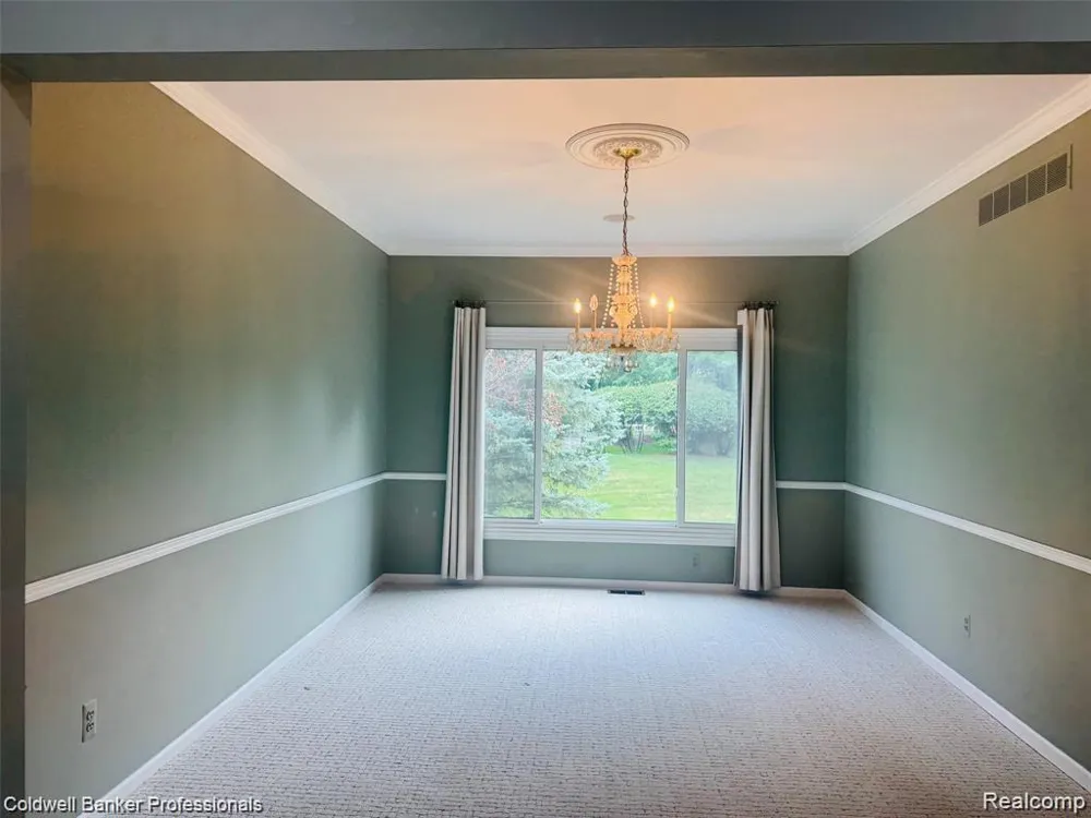 171 Millstone Drive Troy City, MI 48084