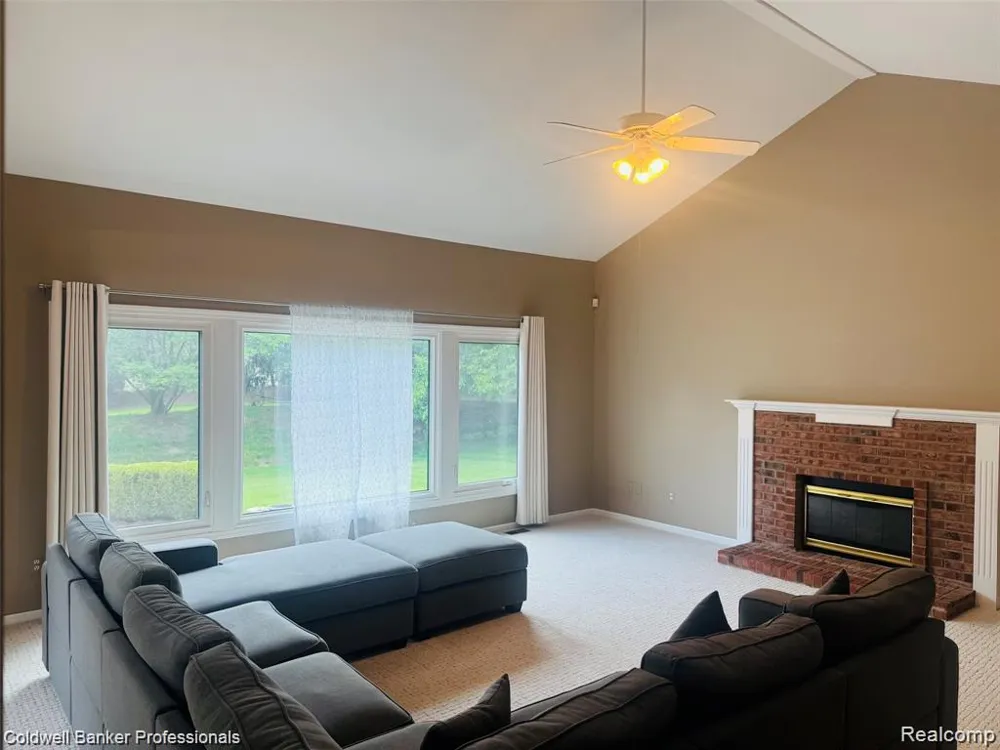 171 Millstone Drive Troy City, MI 48084