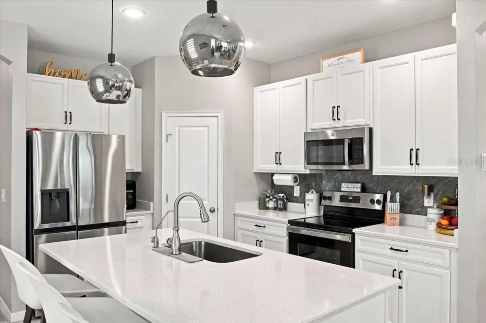 6561 GREAT BEAR DRIVE Lakeland, FL 33805