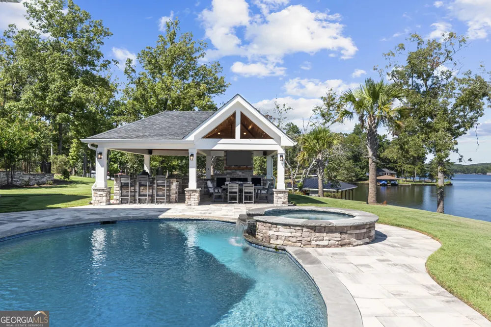 109 Sinclair LN Eatonton, GA 31024