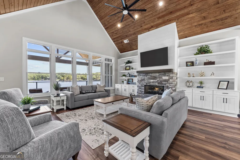 109 Sinclair LN Eatonton, GA 31024