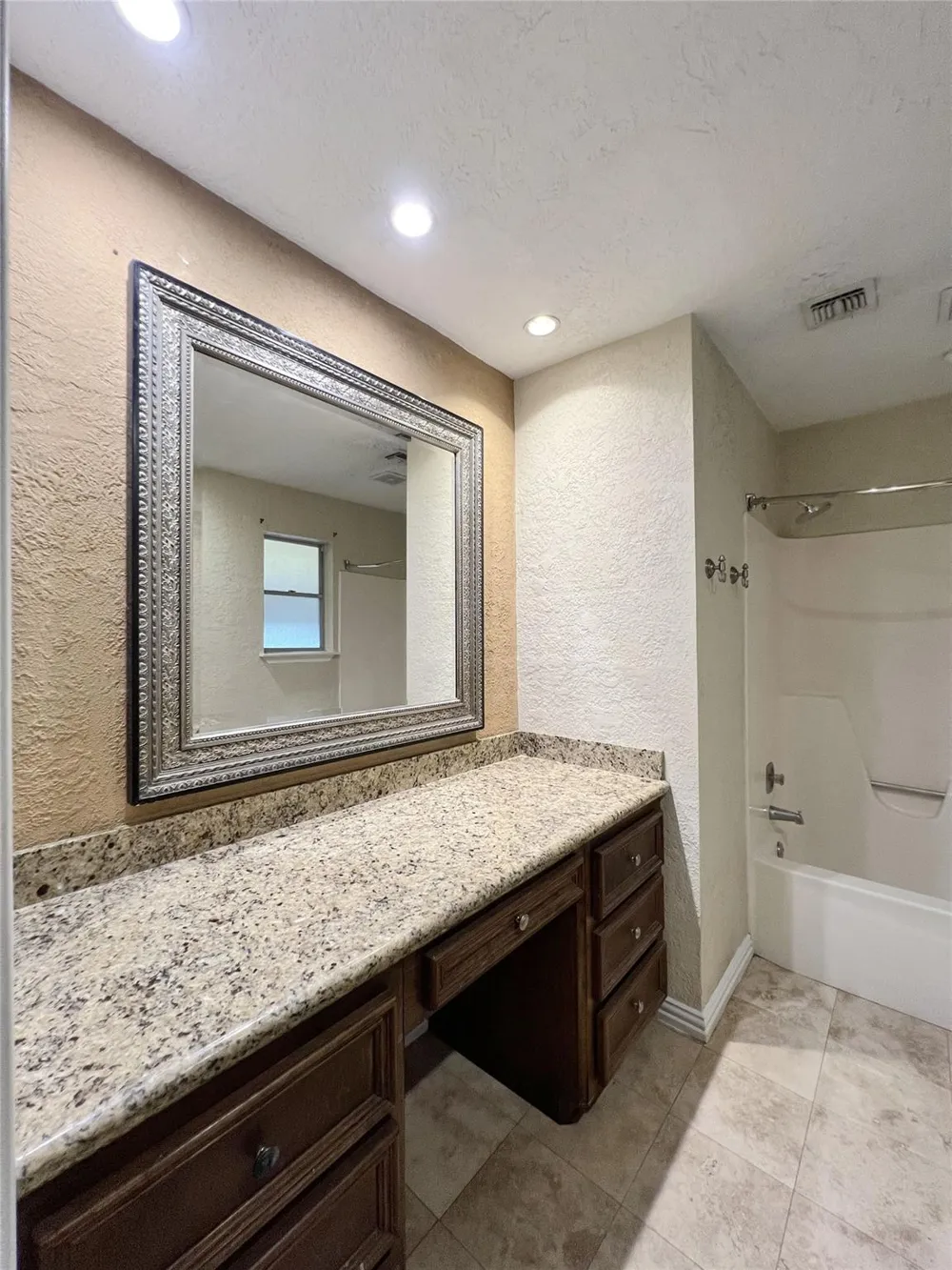 706 Leicester Lane Hockley, TX 77034