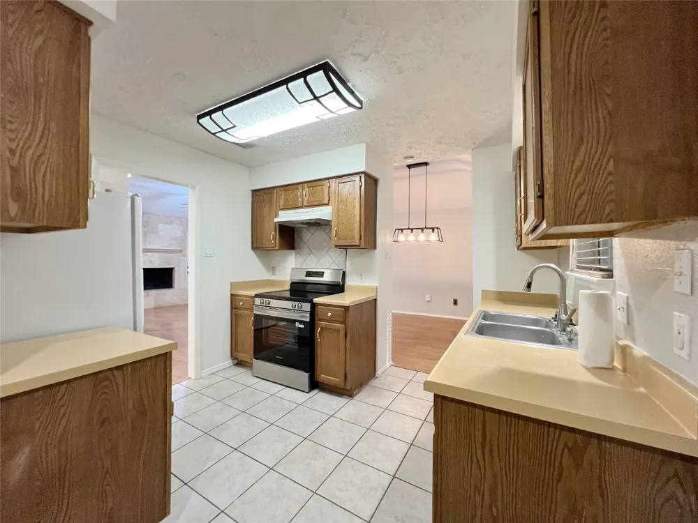 706 Leicester Lane Hockley, TX 77034