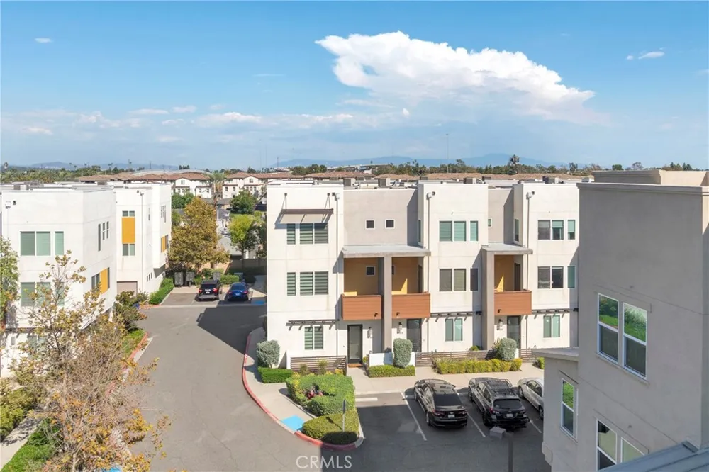 8061 Ackerman Buena Park, CA 90621