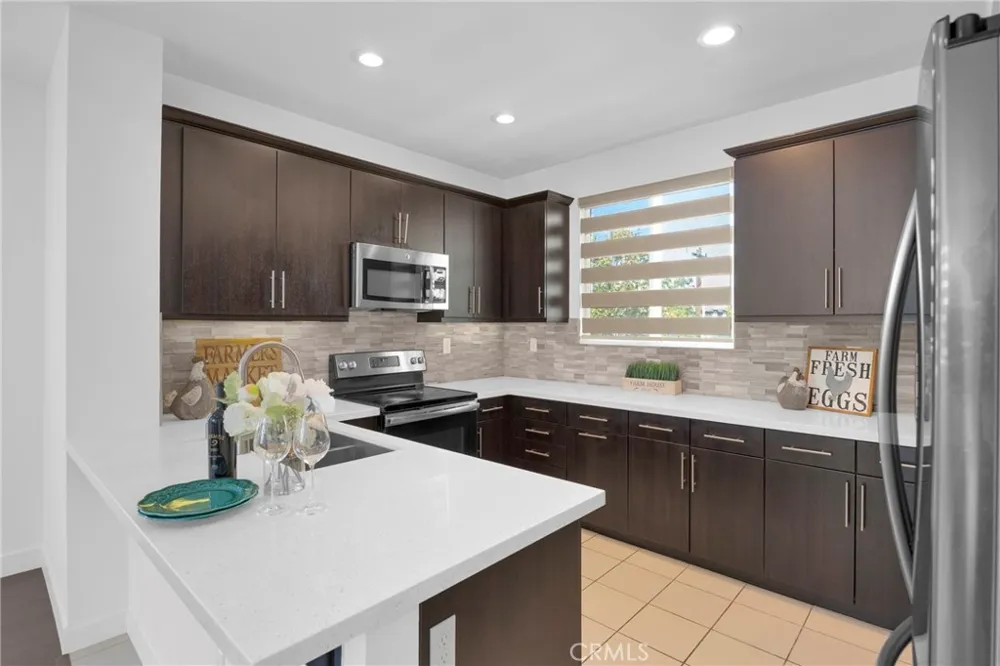8061 Ackerman Buena Park, CA 90621