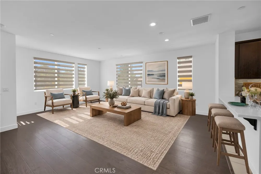 8061 Ackerman Buena Park, CA 90621