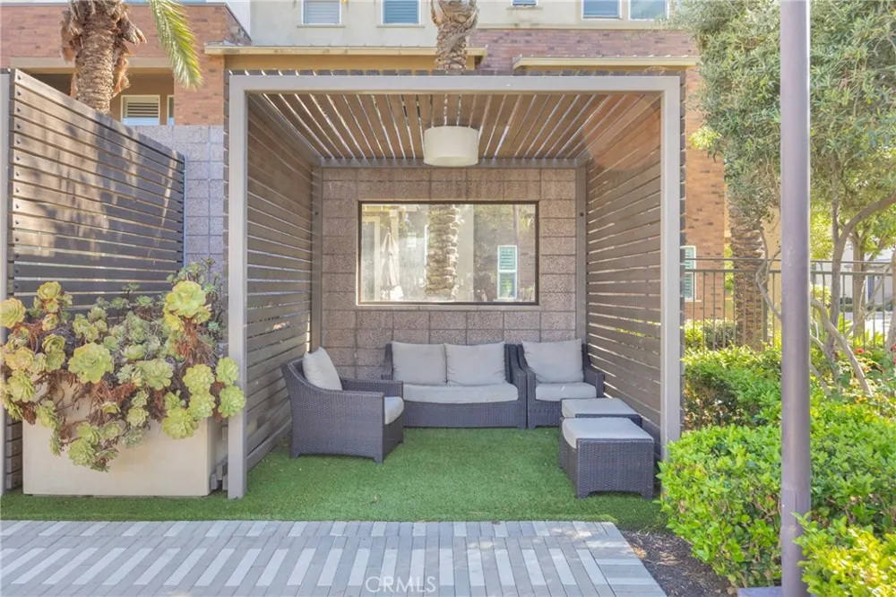 8061 Ackerman Buena Park, CA 90621