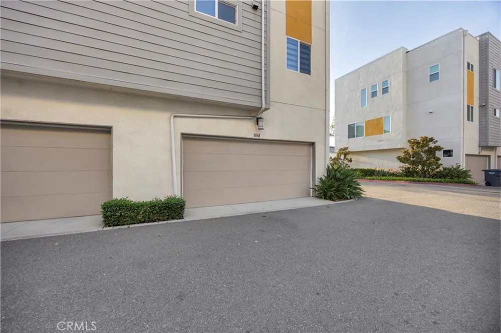 8061 Ackerman Buena Park, CA 90621