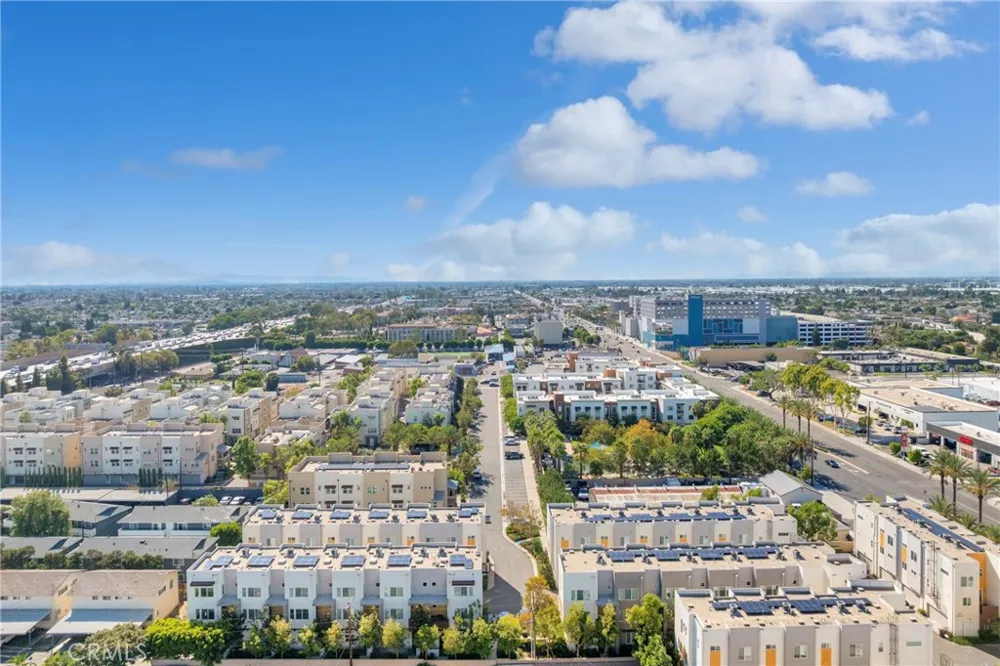 8061 Ackerman Buena Park, CA 90621