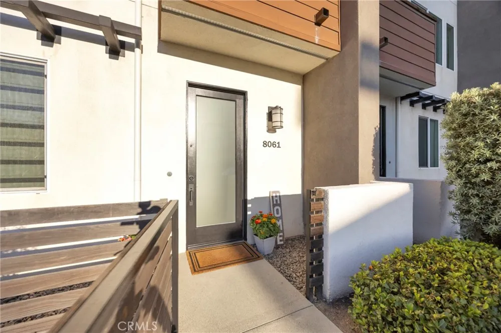 8061 Ackerman Buena Park, CA 90621