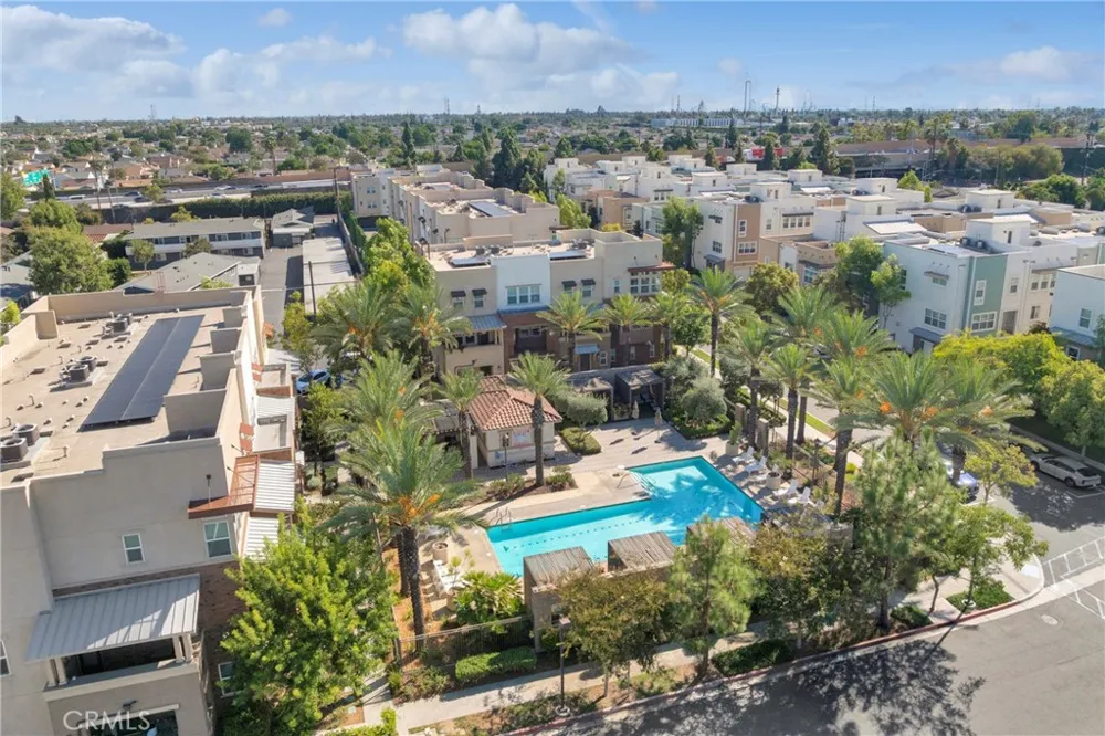 8061 Ackerman Buena Park, CA 90621