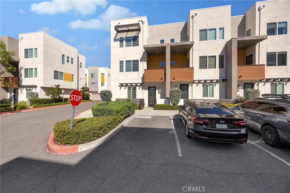 8061 Ackerman Buena Park, CA 90621