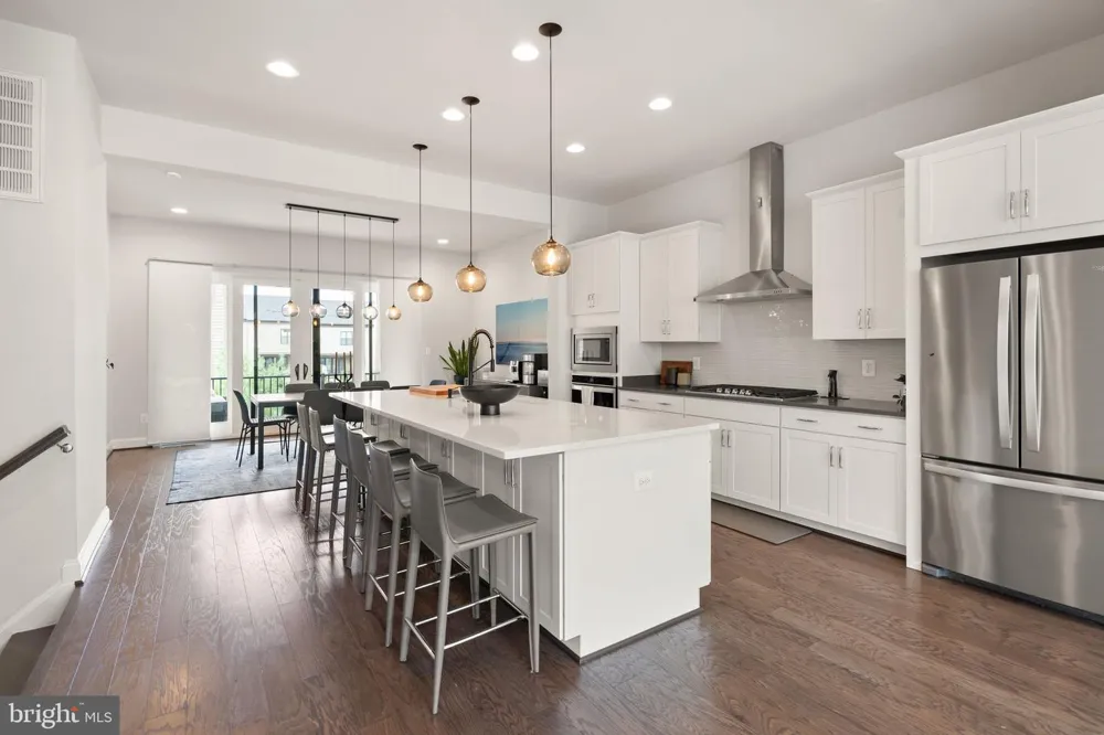 4550 PLATEAU DRIVE Fairfax, VA 22030