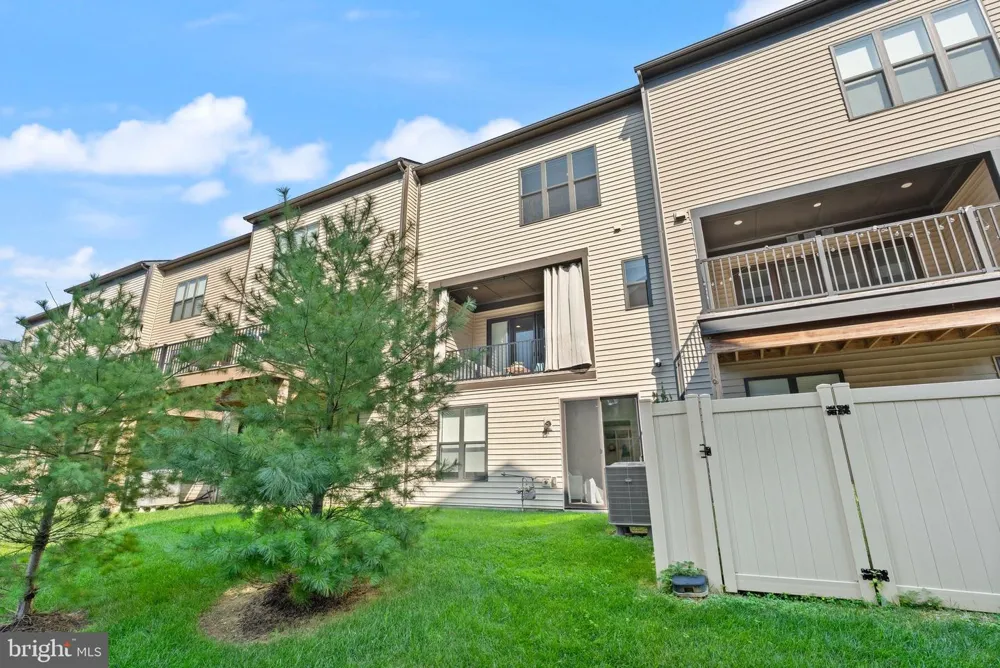 4550 PLATEAU DRIVE Fairfax, VA 22030