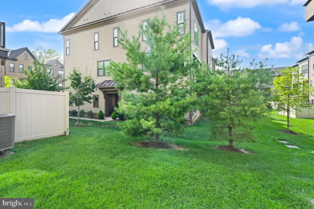 4550 PLATEAU DRIVE Fairfax, VA 22030