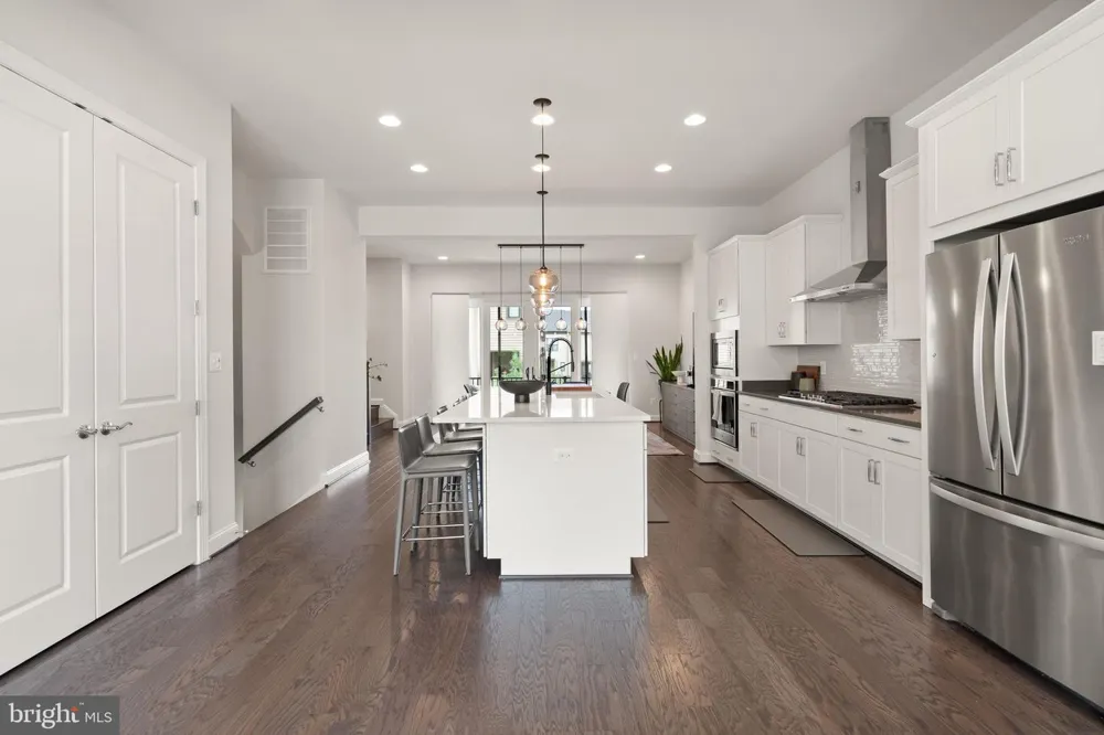 4550 PLATEAU DRIVE Fairfax, VA 22030