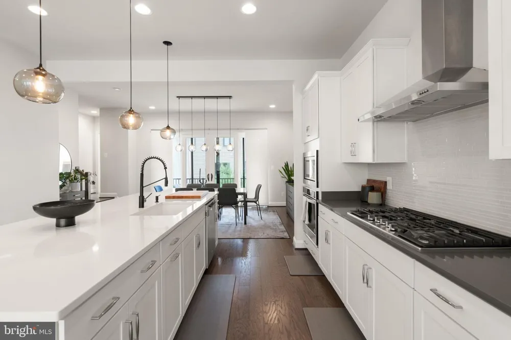 4550 PLATEAU DRIVE Fairfax, VA 22030