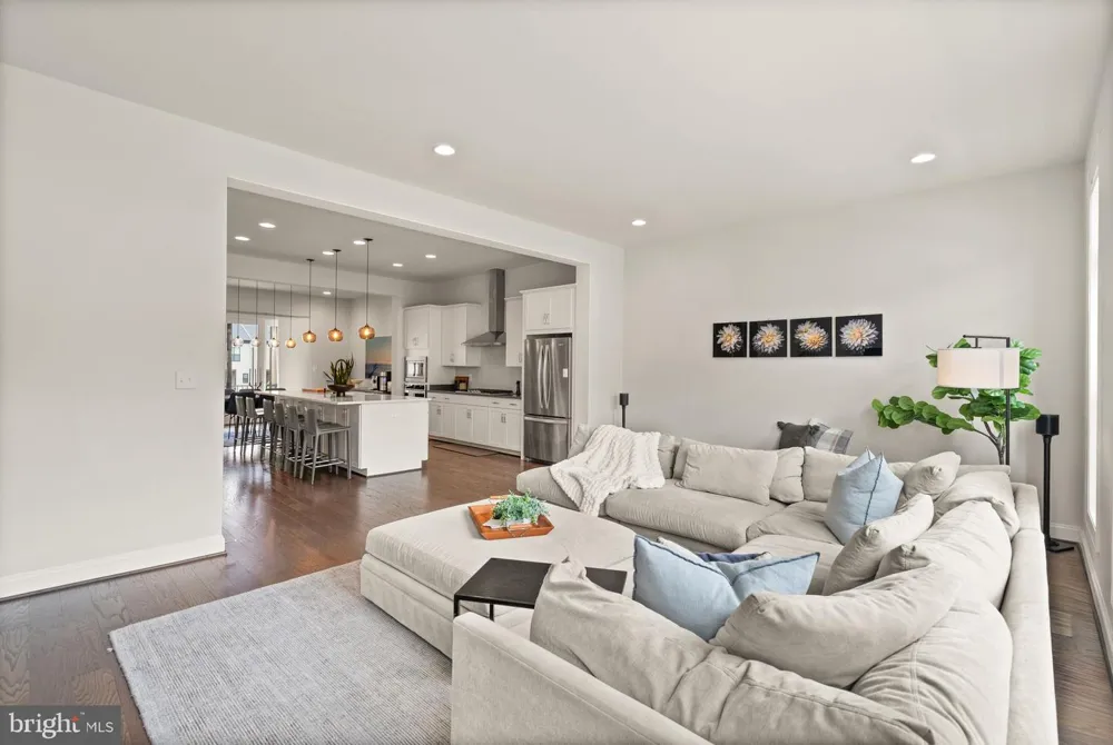 4550 PLATEAU DRIVE Fairfax, VA 22030